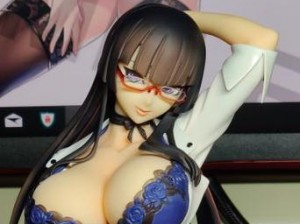 火辣的 3D 扶她女女 futanari 可动人偶，满足你的所有幻想